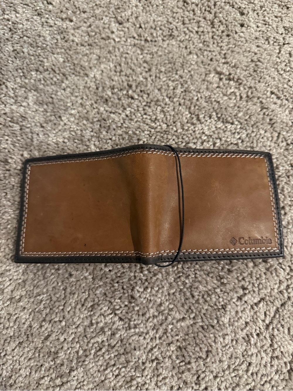 NEW COLUMBIA Men Wallet Billfold Genuine Coated Brown Leather